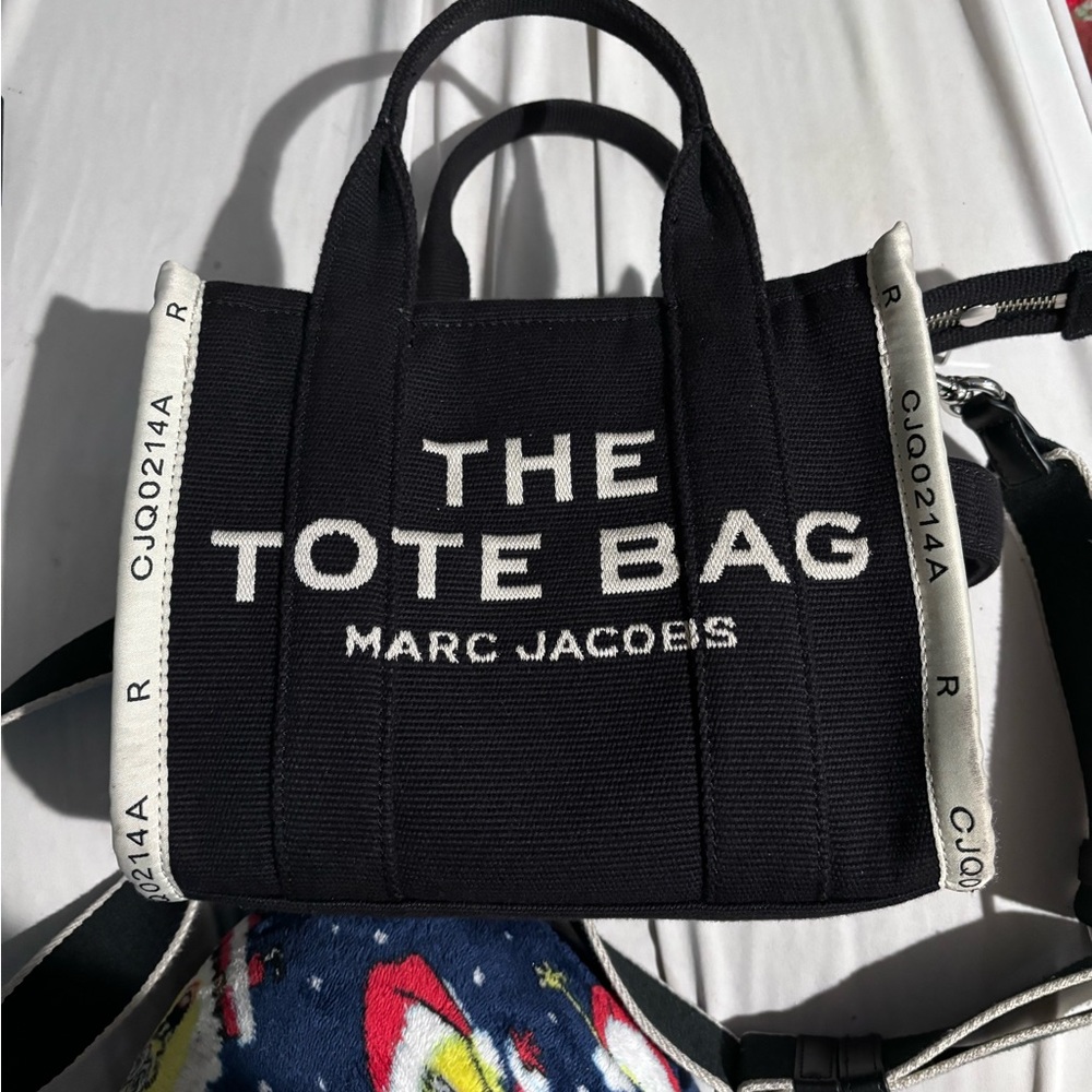 The jacquard small tote bag